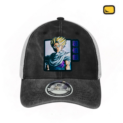 Gorra Dragon Ball Z “Son Gohan” Gris-Blanca Trucker