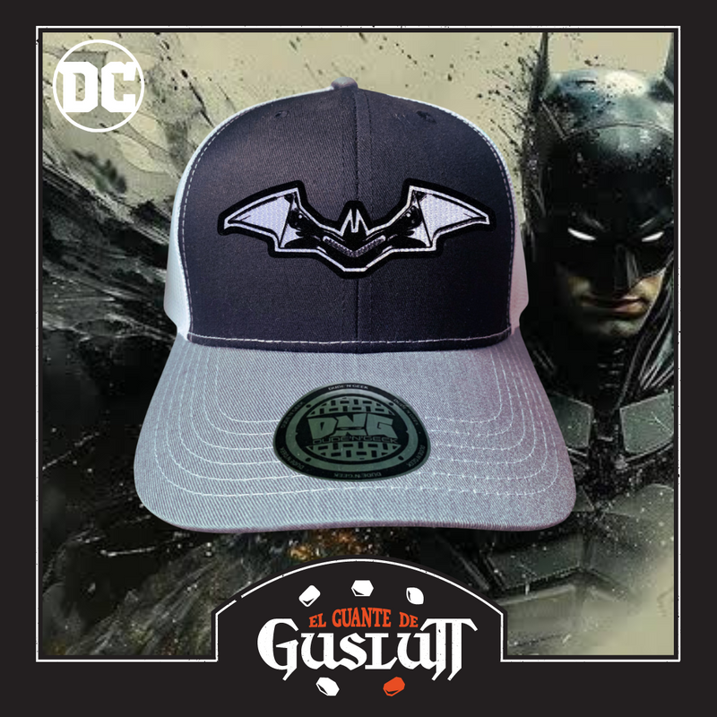 Gorra DC Comics Batman “Black & White Batarang” Tricolor Premium Trucker