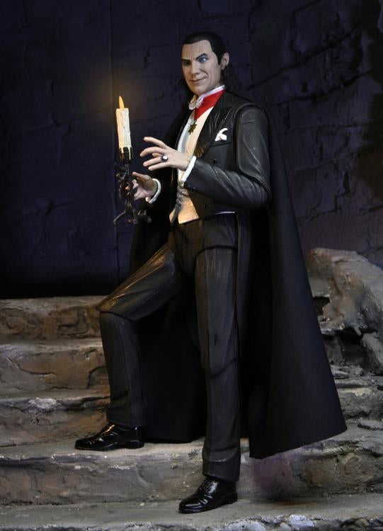 NECA Universal Monsters Ultimate Dracula (Transylvania) Full Color Version