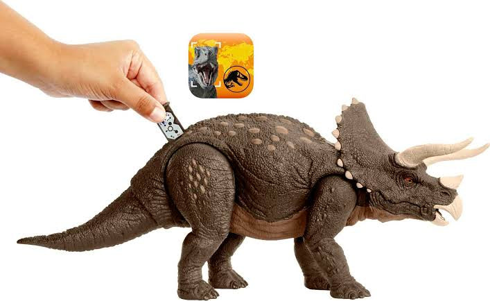 Jurassic World Habitat Defender “Triceratops”