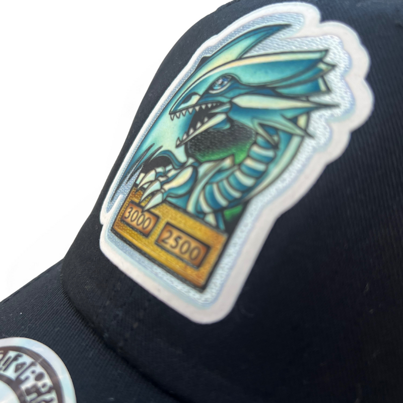 Gorra Yu-Gi-Oh! “Blue Eyes White Dragon” Negra