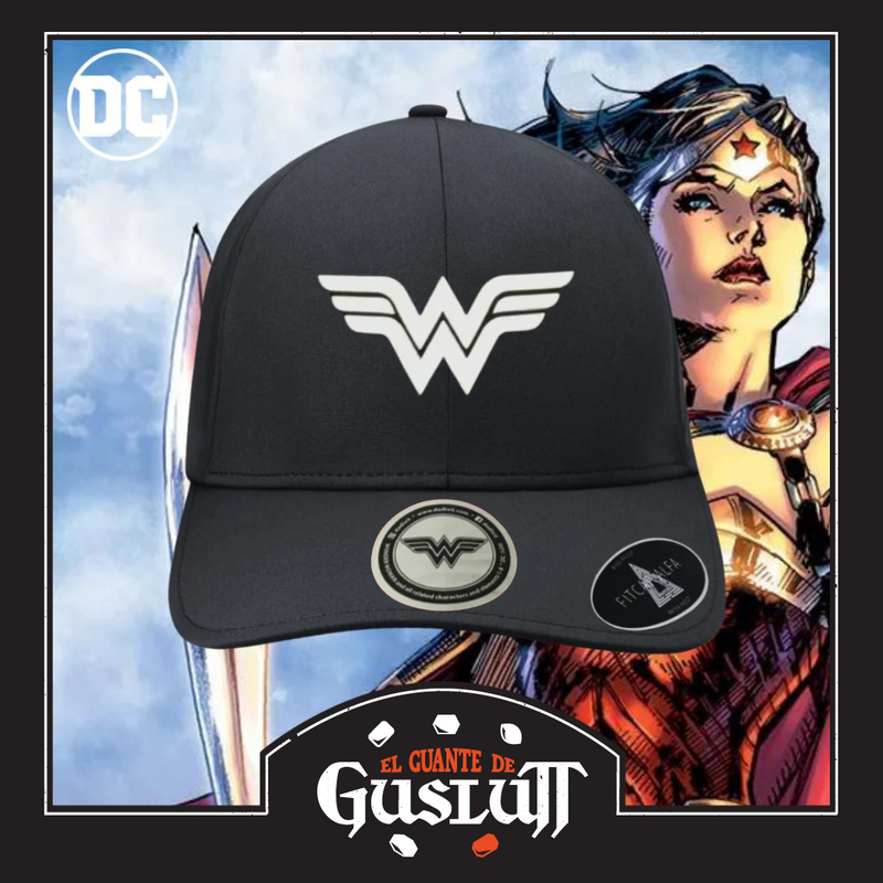 Gorra DC Comics Wonder Woman “Reflective Logo” Alpha Negra Premium Flex Fit