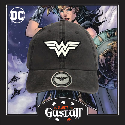 Gorra DC Comics Wonder Woman “Glow in the Dark Logo” Gris Vintage