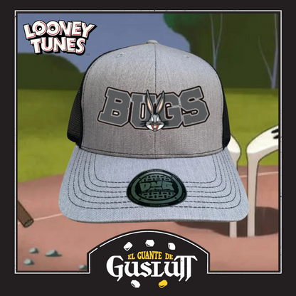 Gorra Looney Tunes “Bugs Bunny Logo” Gris-Negra Premium Trucker