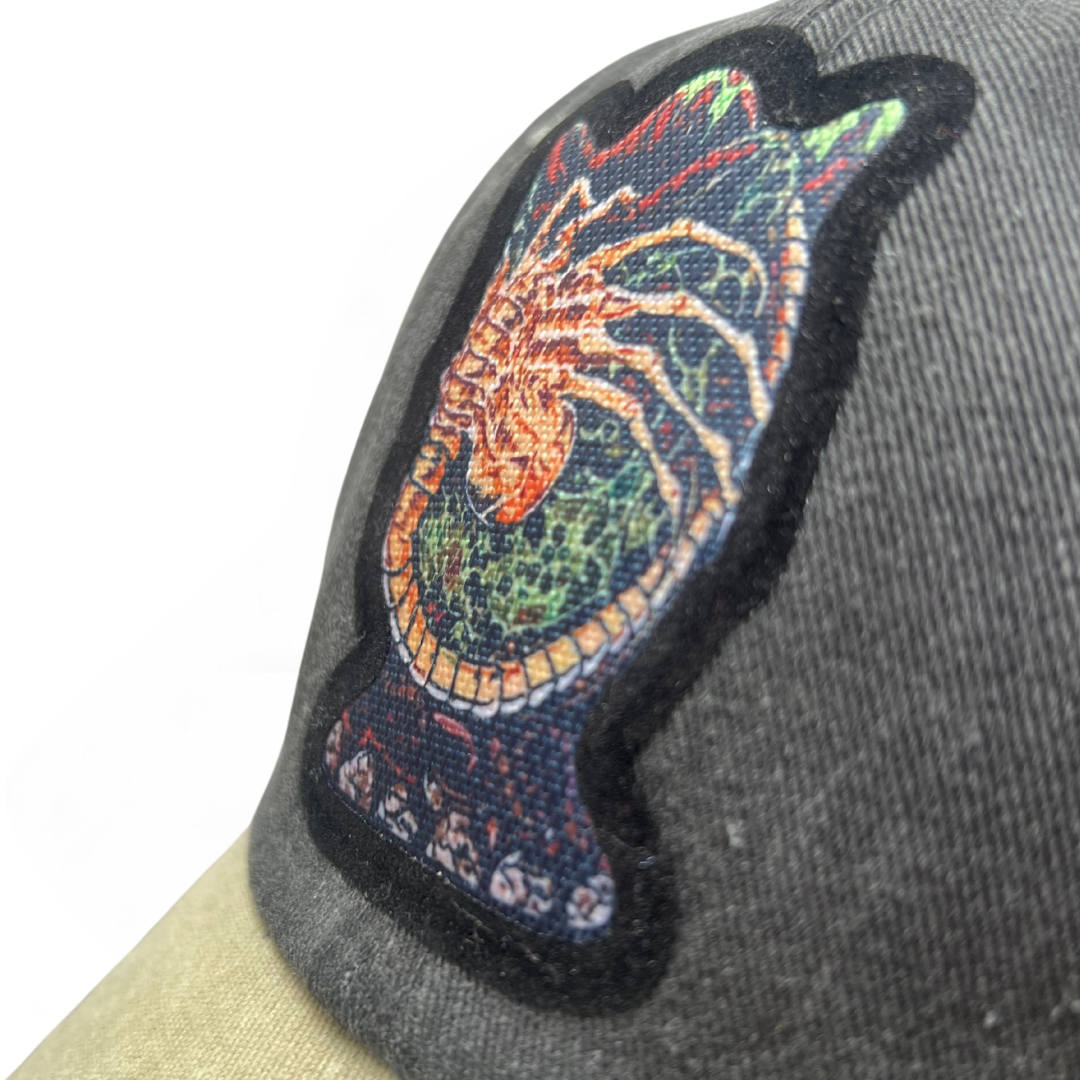 Gorra Aliens “Facehugger & Egg” Gris-Beige Vintage