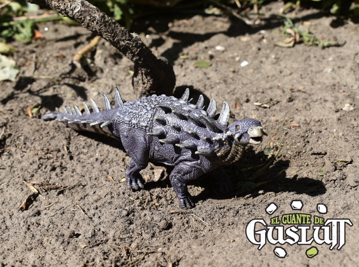 Papo Polacanthus - El Guante de Guslutt