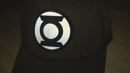 Gorra DC Comics Green Lantern “Reflective Logo” Premium Flex Fit