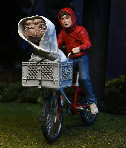 NECA E.T. 40th Anniversary - 7" Figure - Elliott & ET on Bike