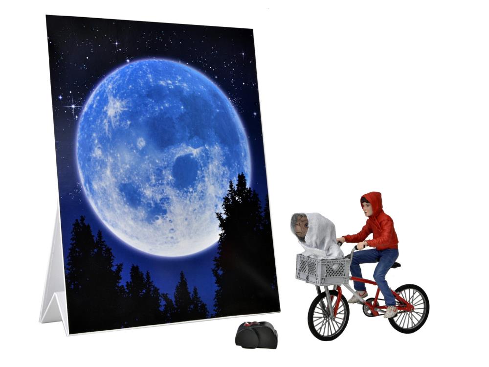 NECA E.T. 40th Anniversary - 7" Figure - Elliott & ET on Bike