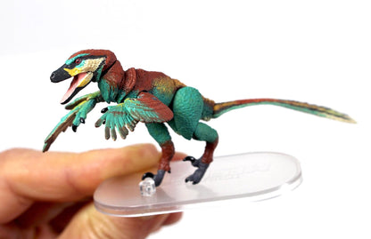 Beasts of the Mesozoic 1/18 “Linheraptor Exquisitus”