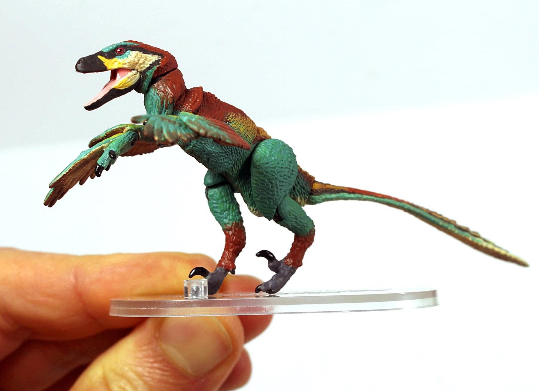 Beasts of the Mesozoic 1/18 “Linheraptor Exquisitus”